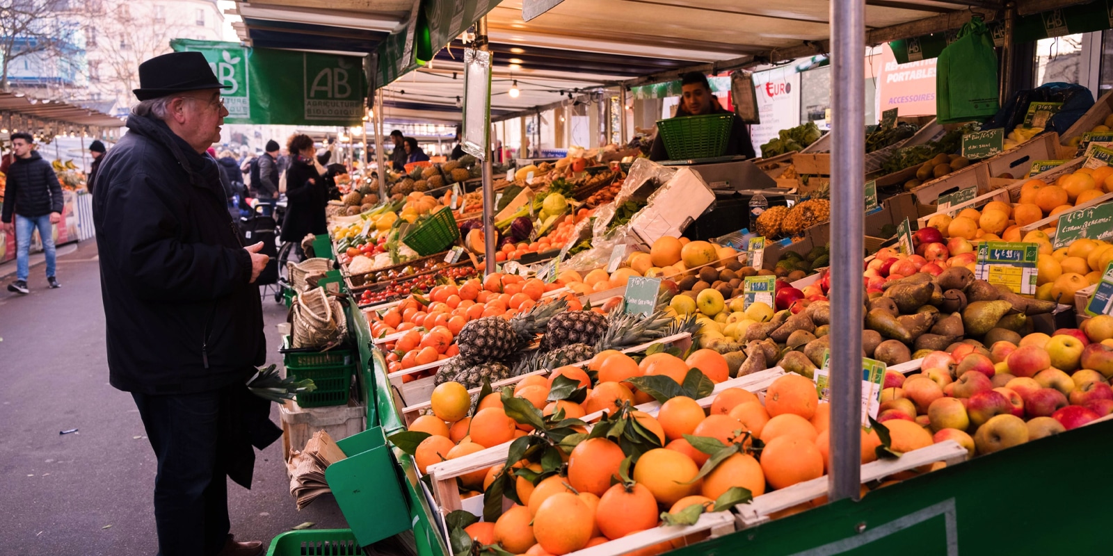 An image of a fruit market